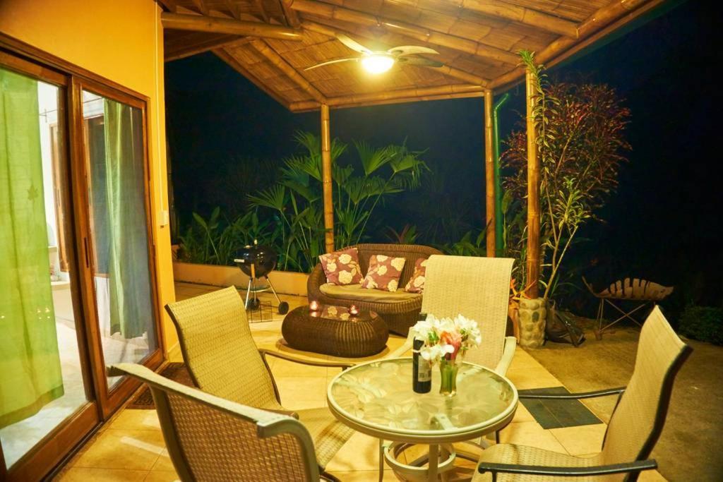 Manoas Bed & Breakfast Uvita Exterior foto