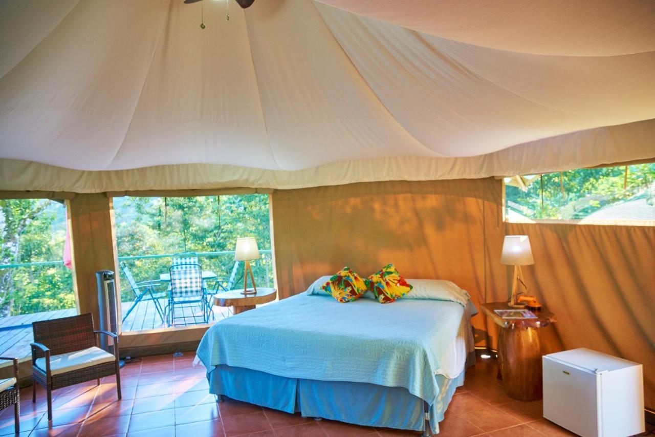 Manoas Bed & Breakfast Uvita Exterior foto