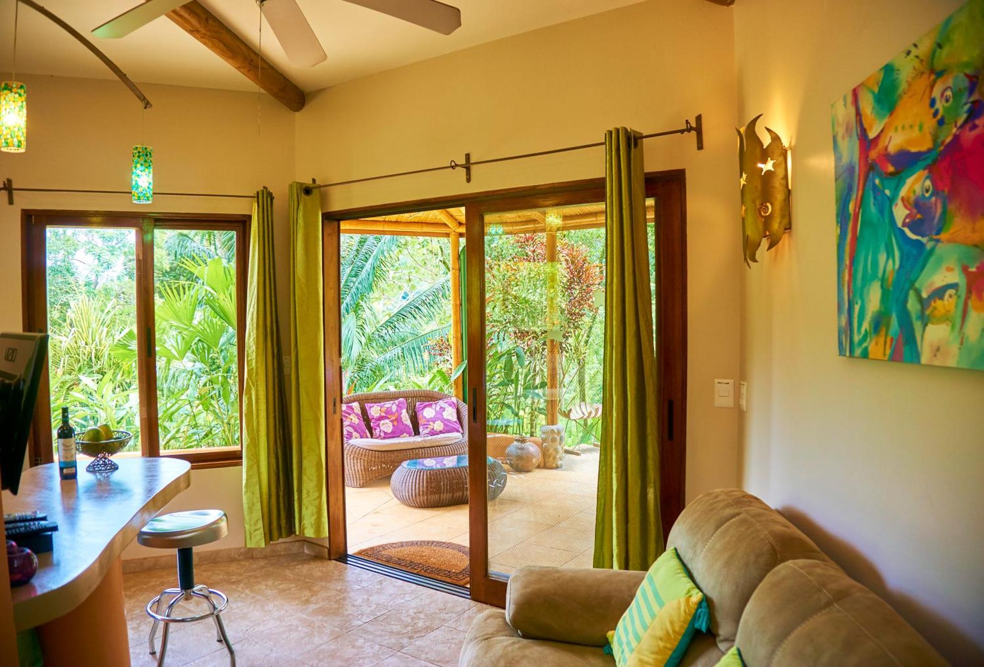 Manoas Bed & Breakfast Uvita Exterior foto